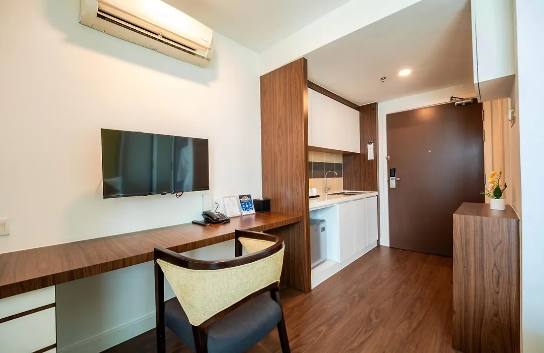 Utm Hotel & Residence-1